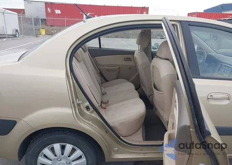 2008 Kia Rio Lx z USA, uszkodzony, nr VIN KNADE123386318457